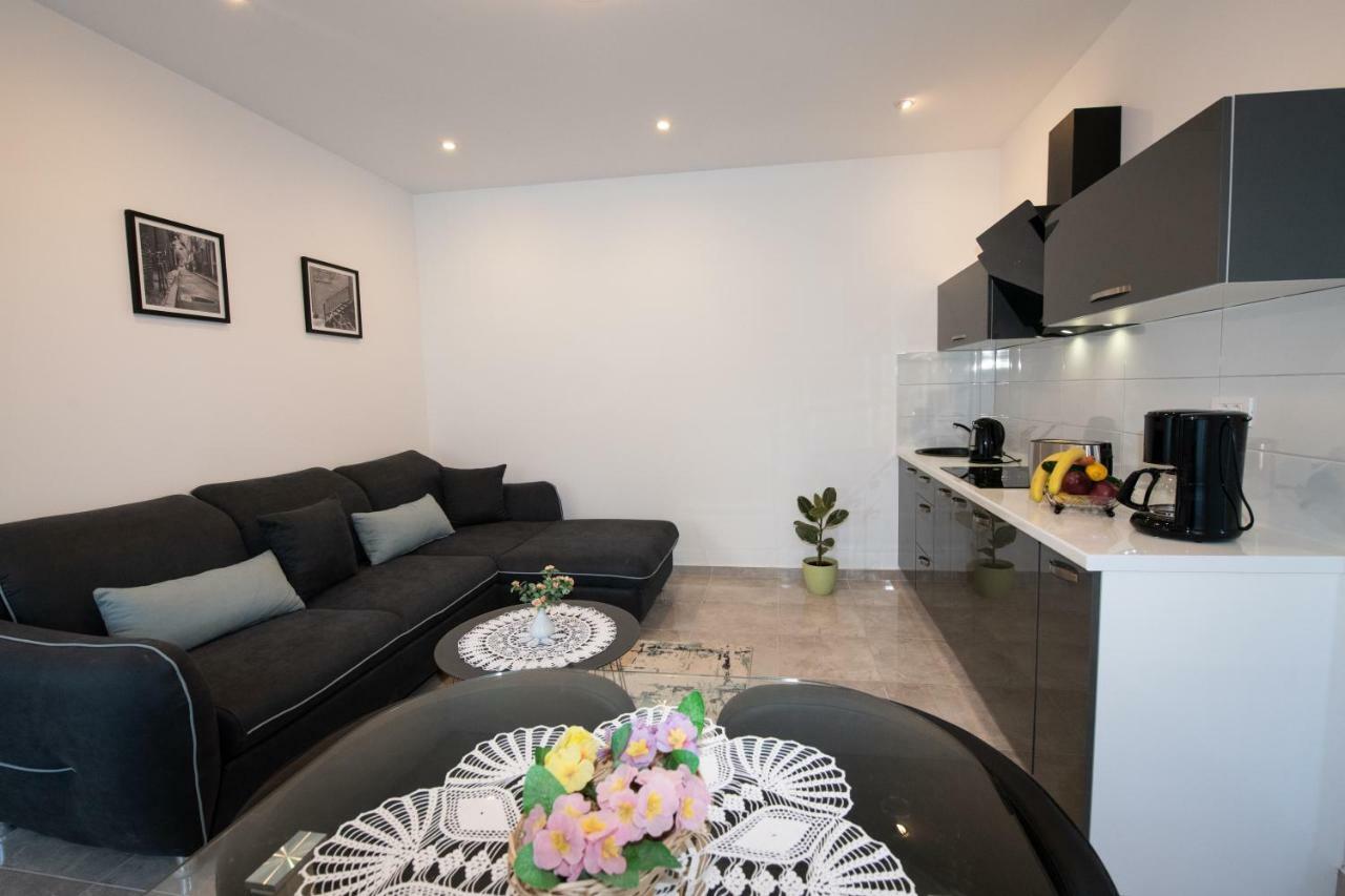 Apartment Emili Opatija Eksteriør billede